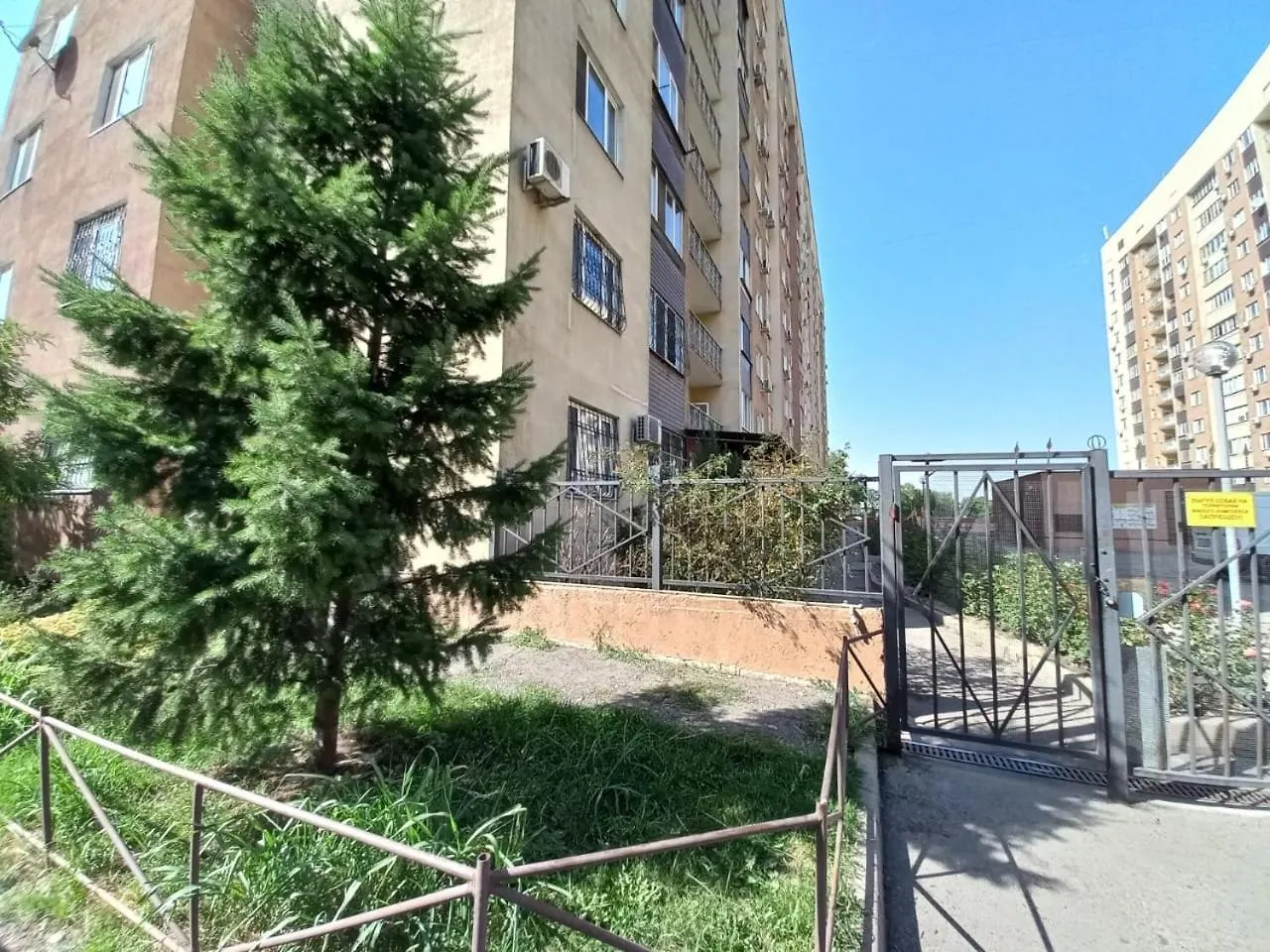 Однокомнатная Квартира Для 3-Х Гостей, Около Атакент, Мега Алматы Апартаменты
